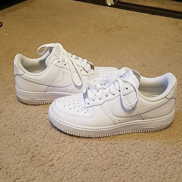 Nike Shoes - Nike Air Force 1